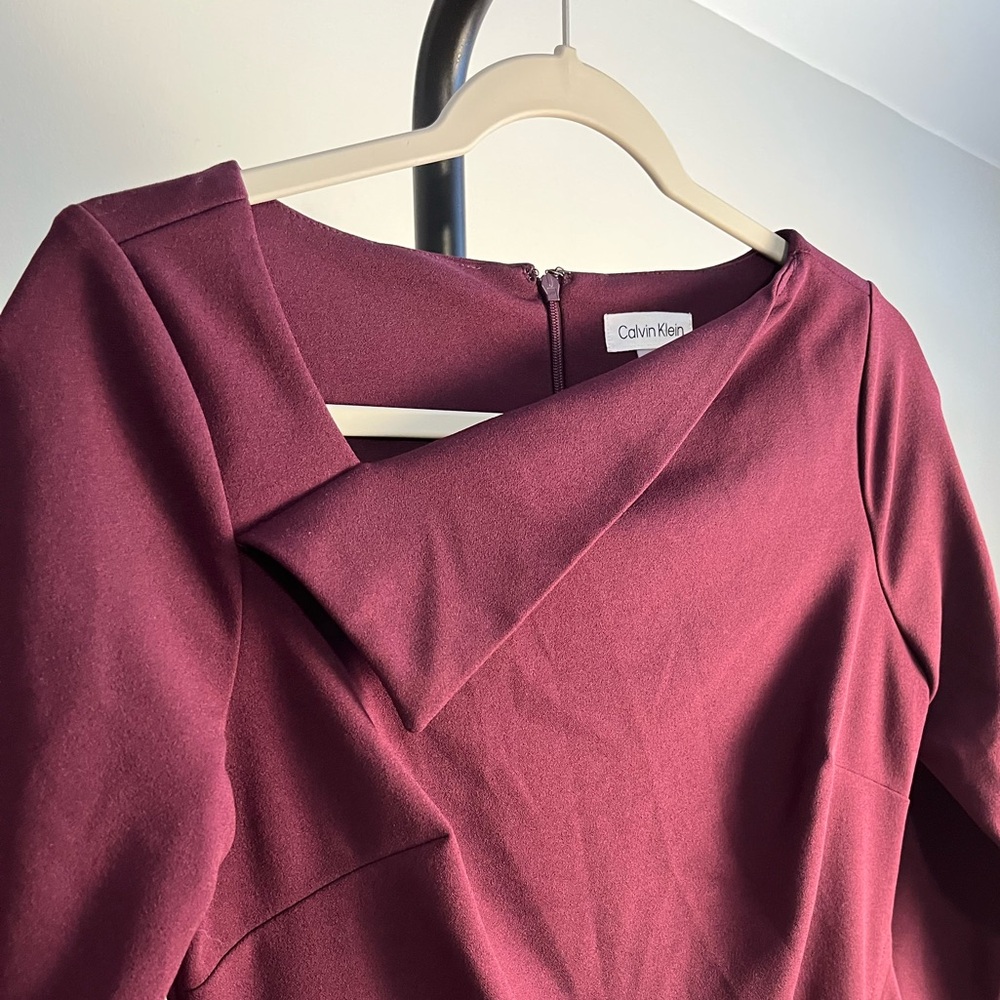 Calvin Klein Burgundy Asymmetrical Sheath‎ Midi Dress 8 3/4 Sleeve Front Slit - Picture 3 of 8